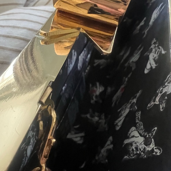 Ted Baker snakeskin with a gold bow purse - Picture 4 of 4